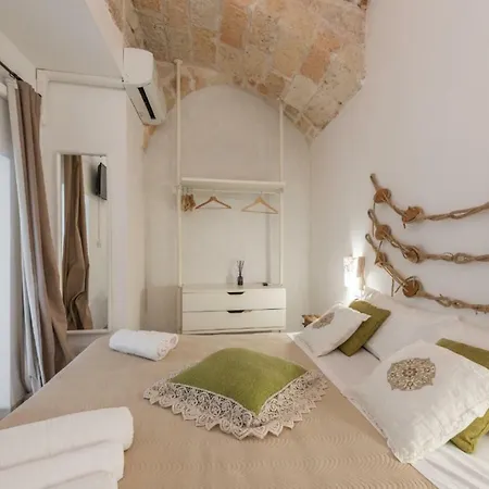 Nocleg ze śniadaniem Eremo - Housea 4*